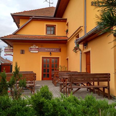Penzion Bouquet Хорни Виестонице Екстериор снимка